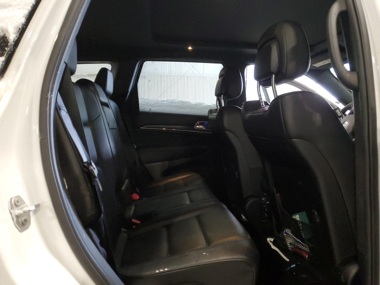 2018 Jeep Grand Cherokee - Image 11