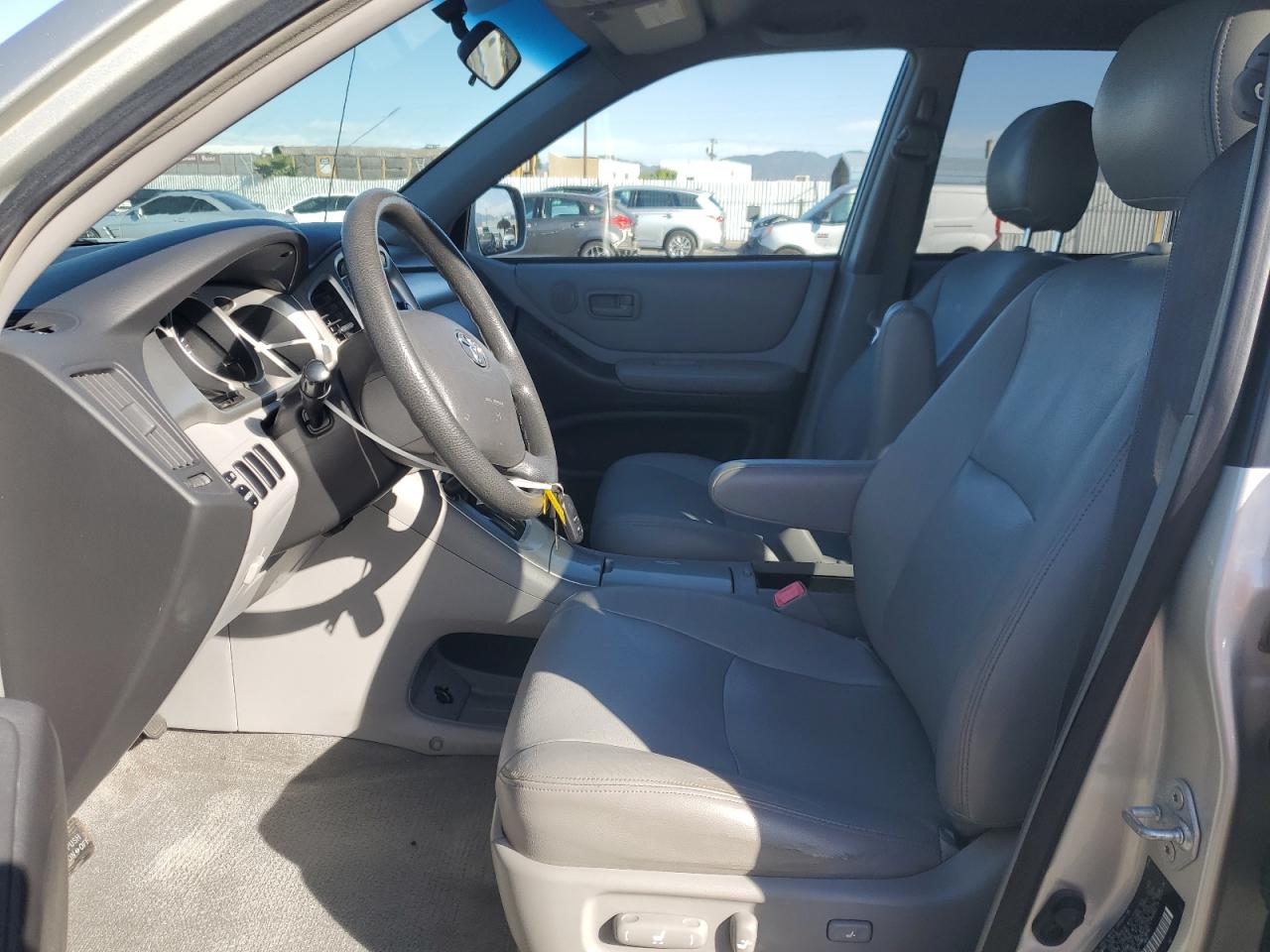 2005 Toyota Highlander - Image 7