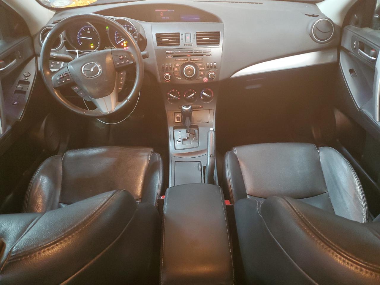 2012 Mazda 3 - Image 8