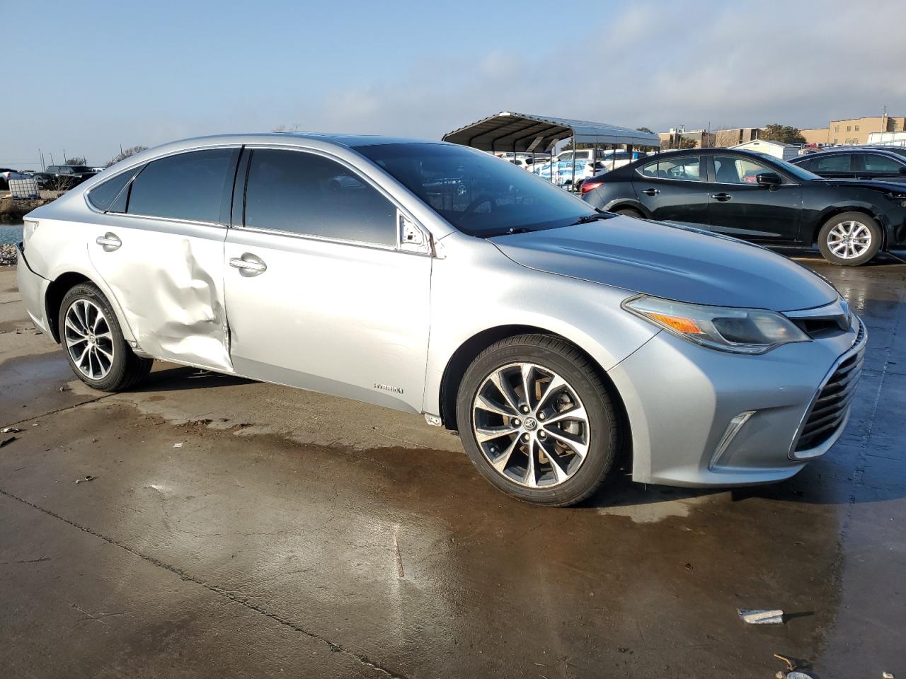 2016 Toyota Avalon - Image 4