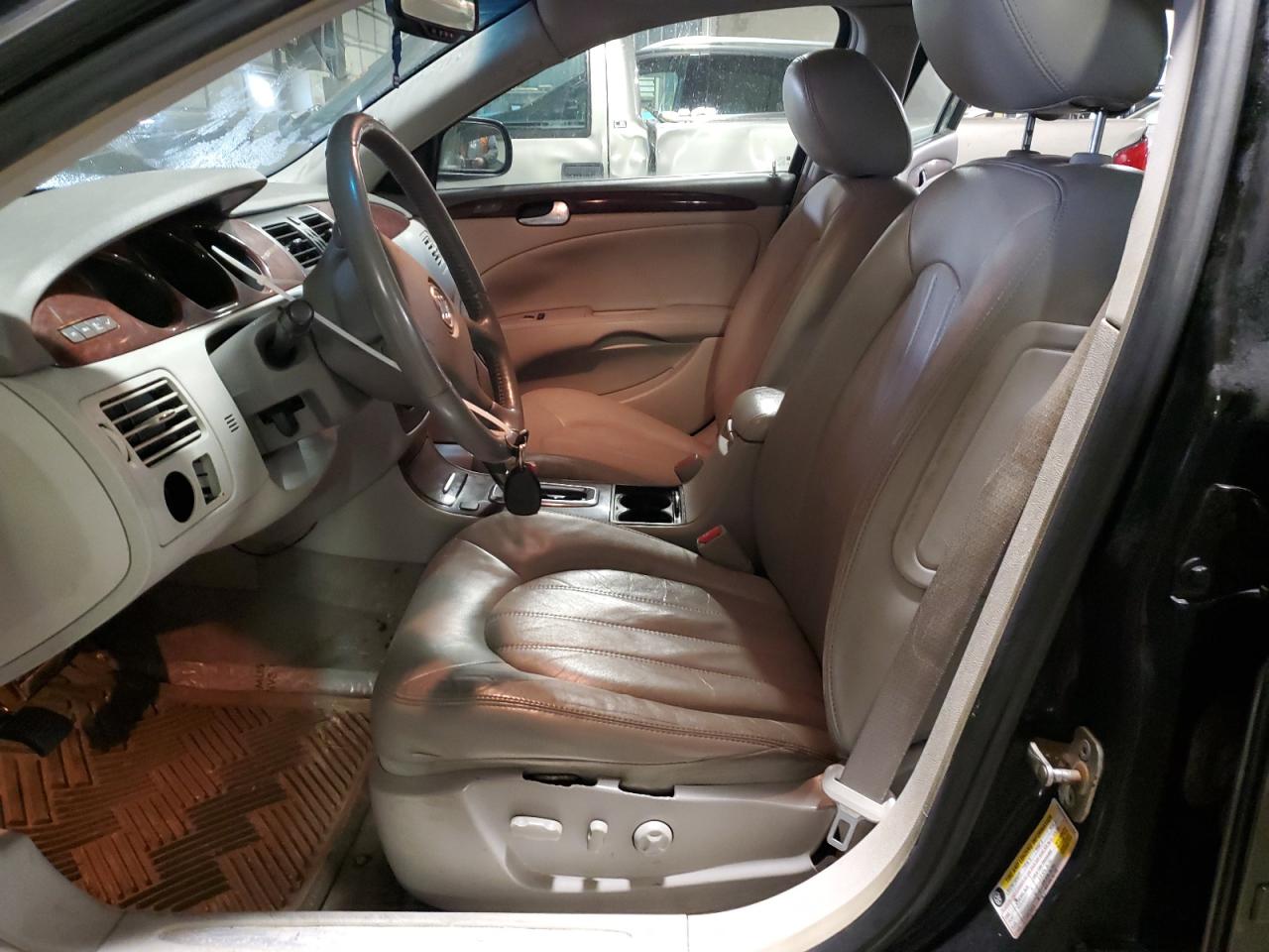 2010 Buick Lucerne - Image 7