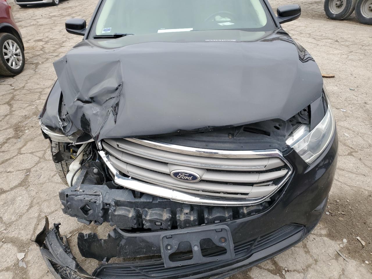 2013 Ford Taurus - Image 12