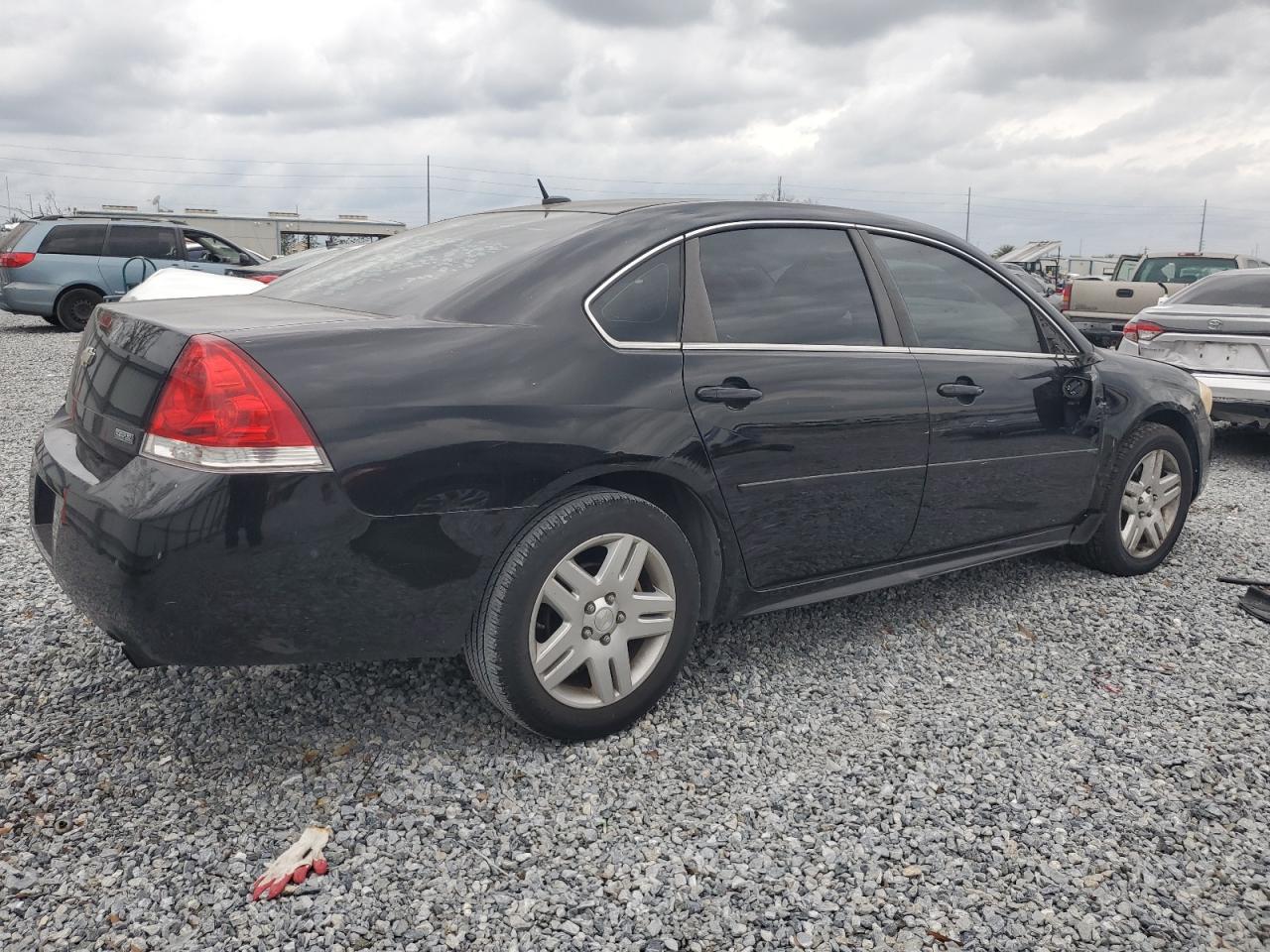 2013 Chevrolet Impala - Image 3