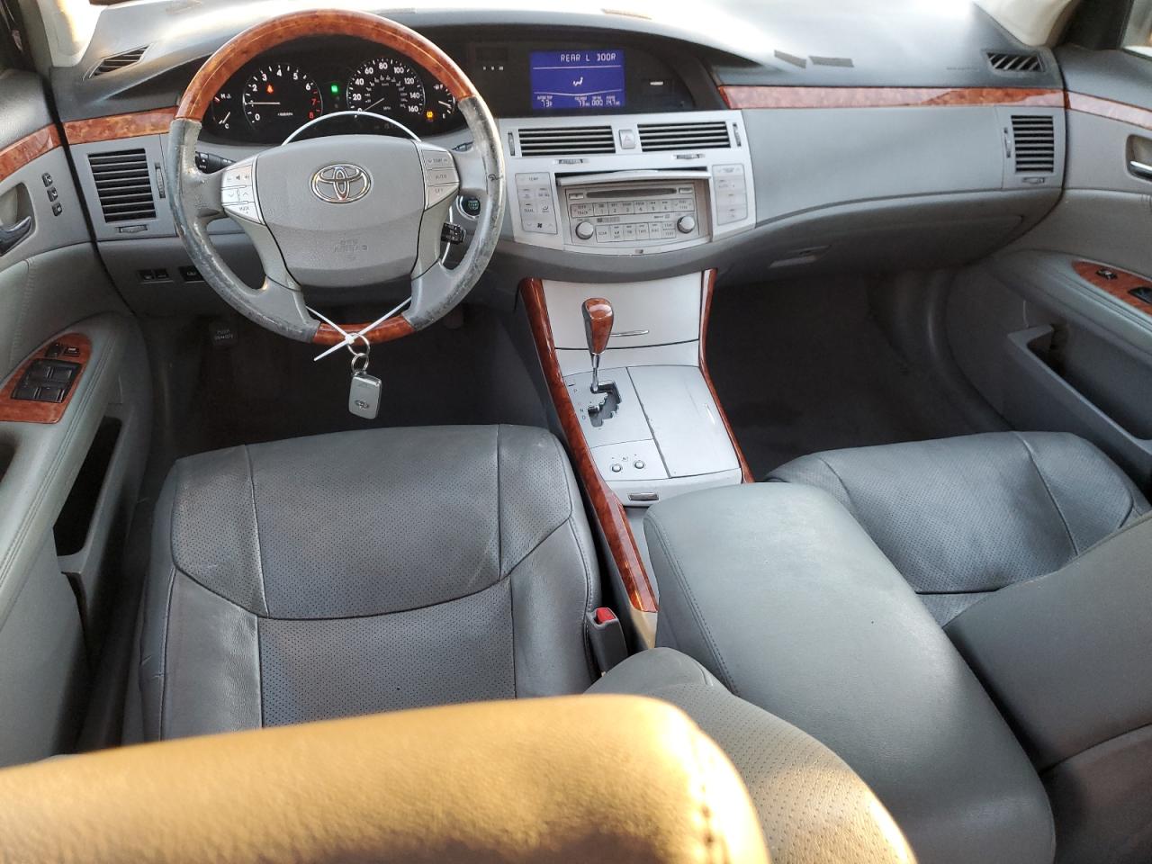 2007 Toyota Avalon - Image 8