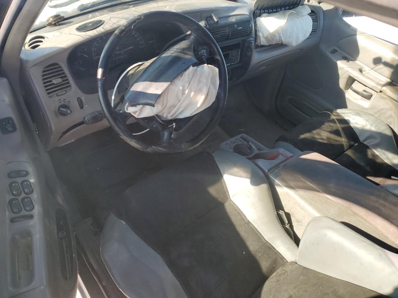 1995 Ford Explorer - Image 8