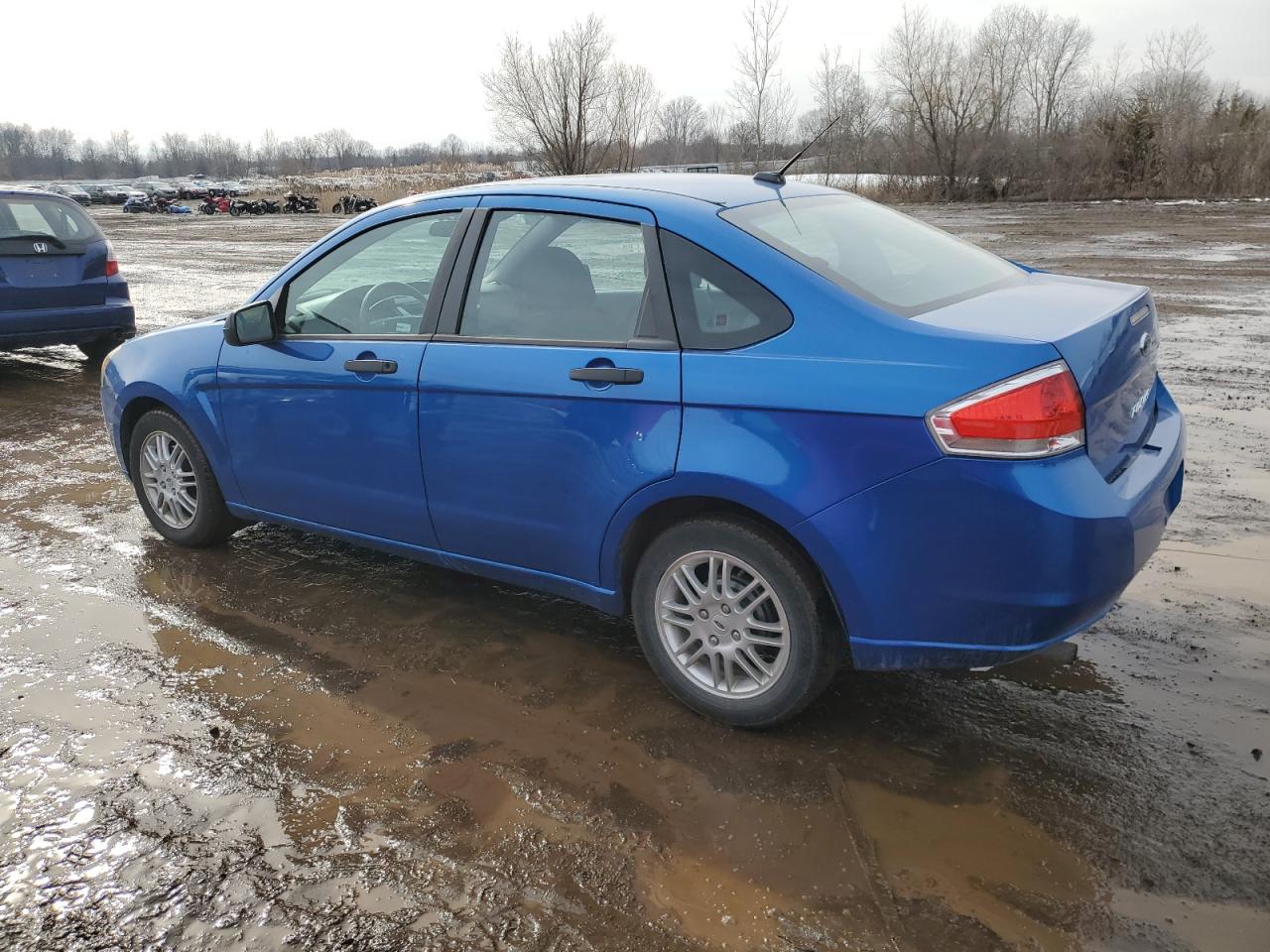 2010 Ford Focus - Image 2
