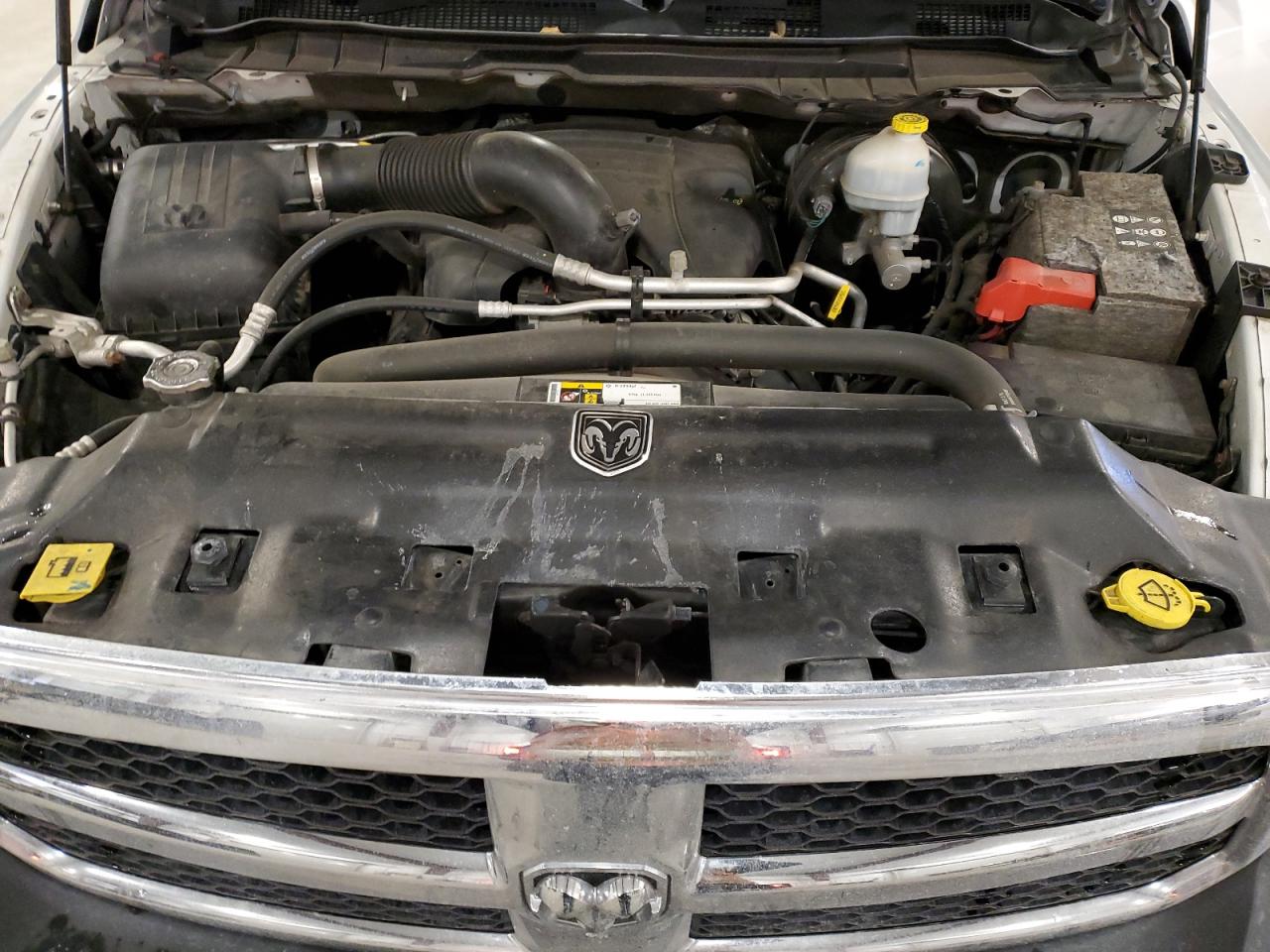 2015 RAM 1500 - Image 12