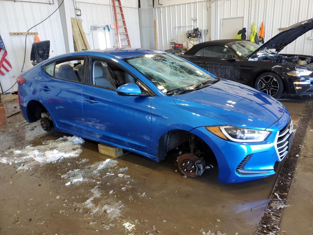 2017 Hyundai Elantra - Image 4