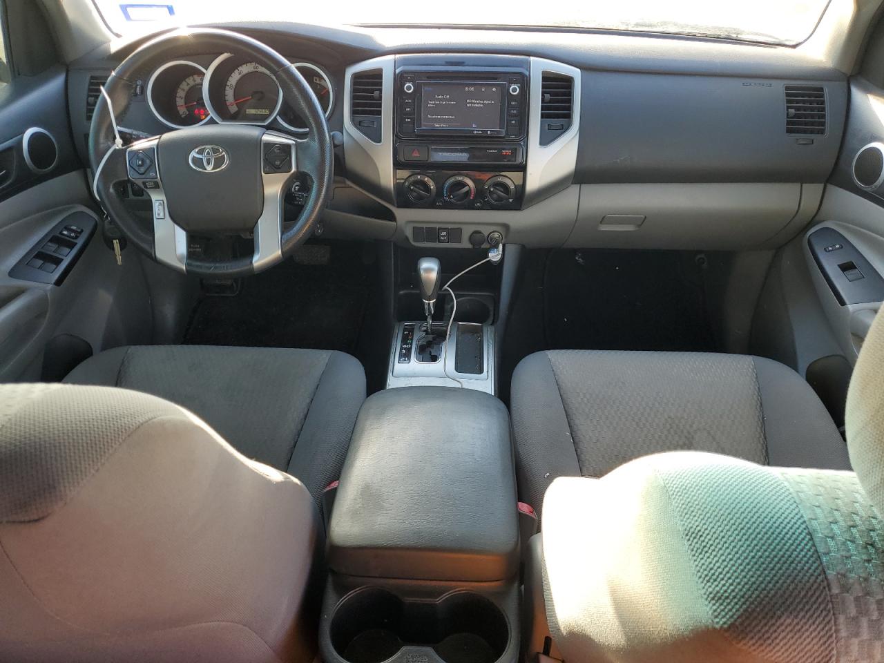 2015 Toyota Tacoma - Image 8