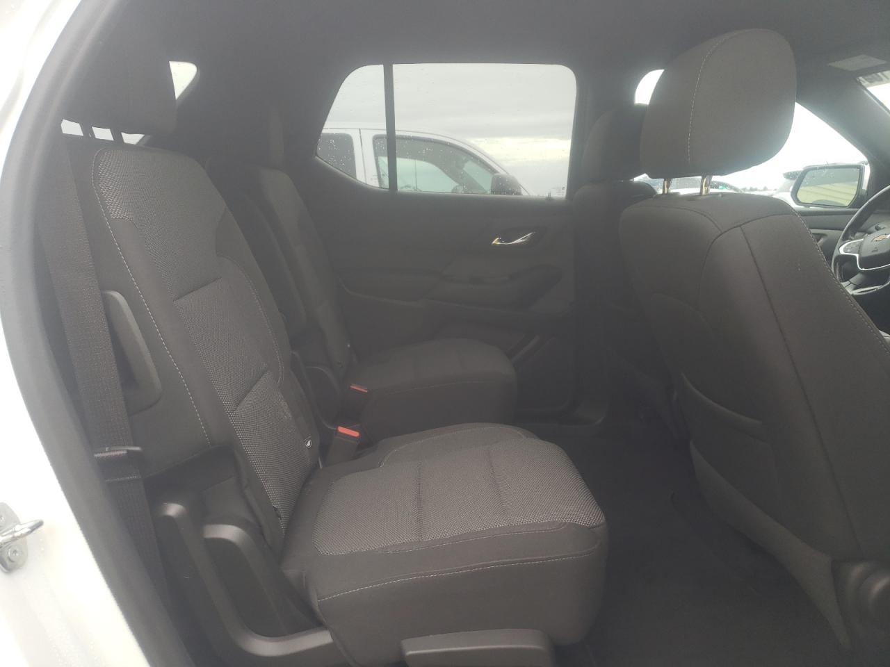 2022 Chevrolet Traverse - Image 11