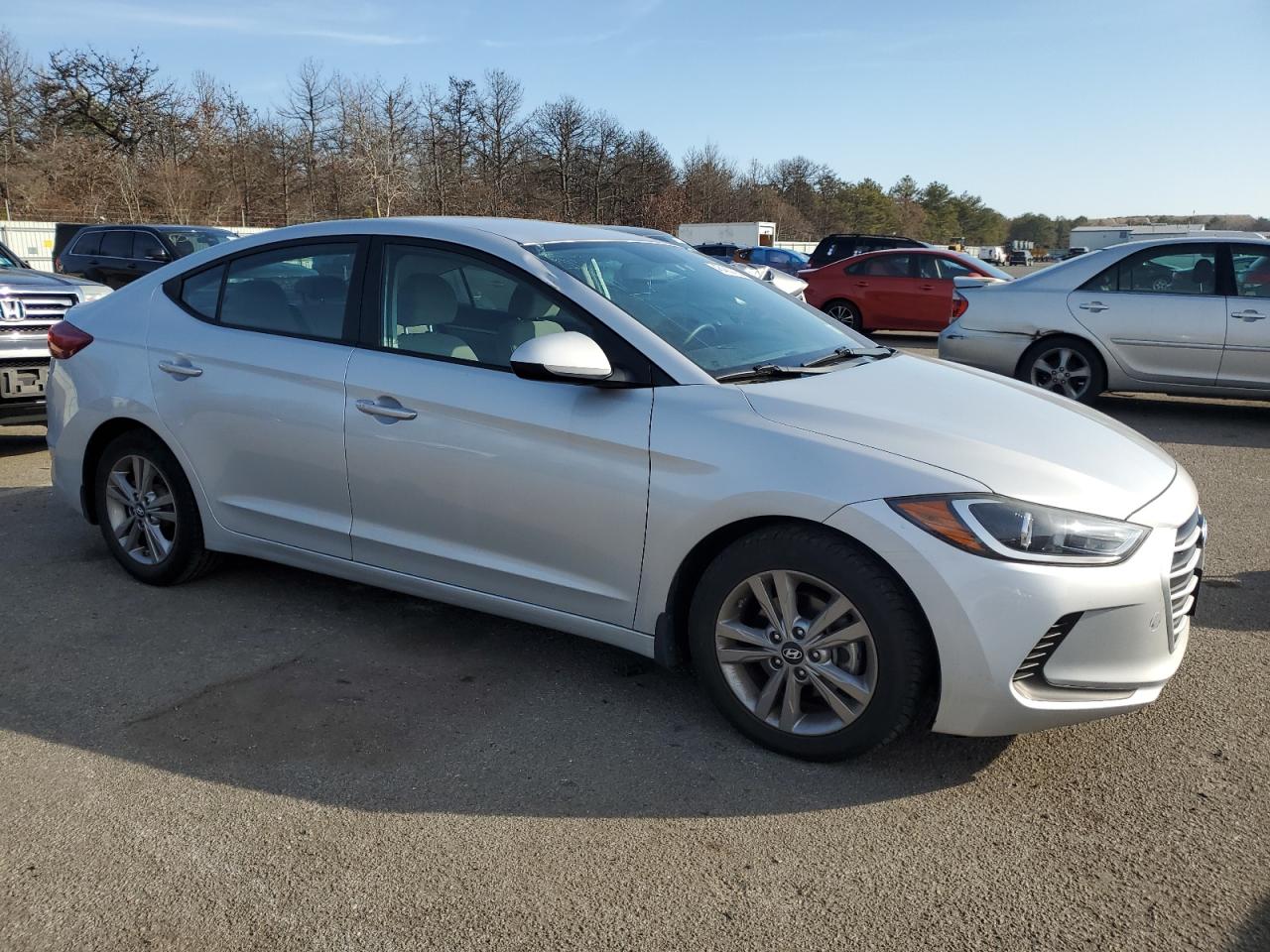2018 Hyundai Elantra - Image 4