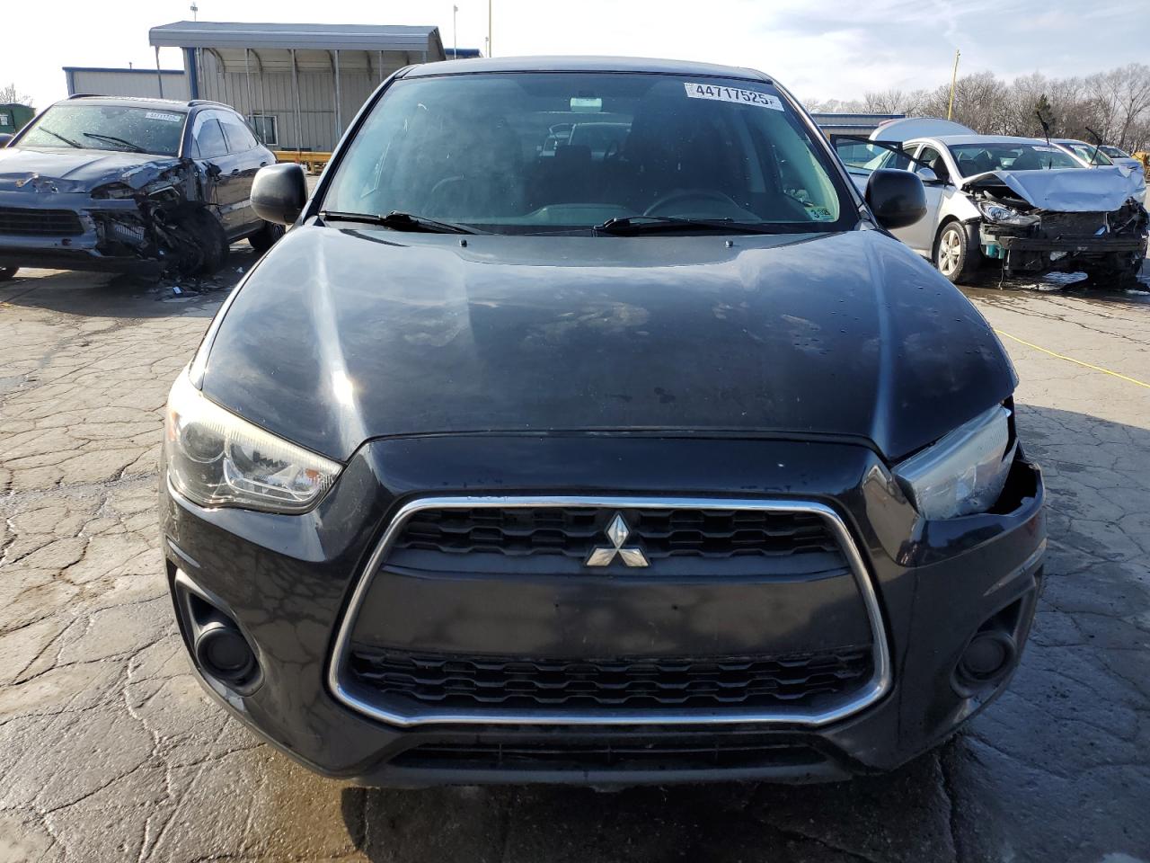 2014 Mitsubishi Outlander - Image 5
