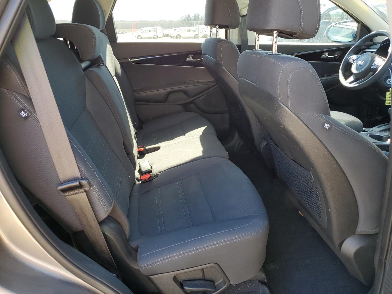 2017 Kia Sorento - Image 11