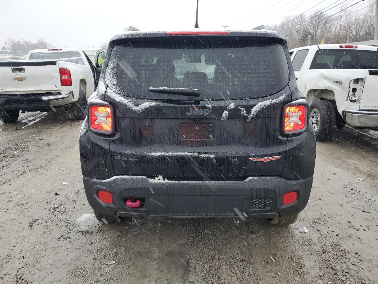 2017 Jeep Renegade - Image 6