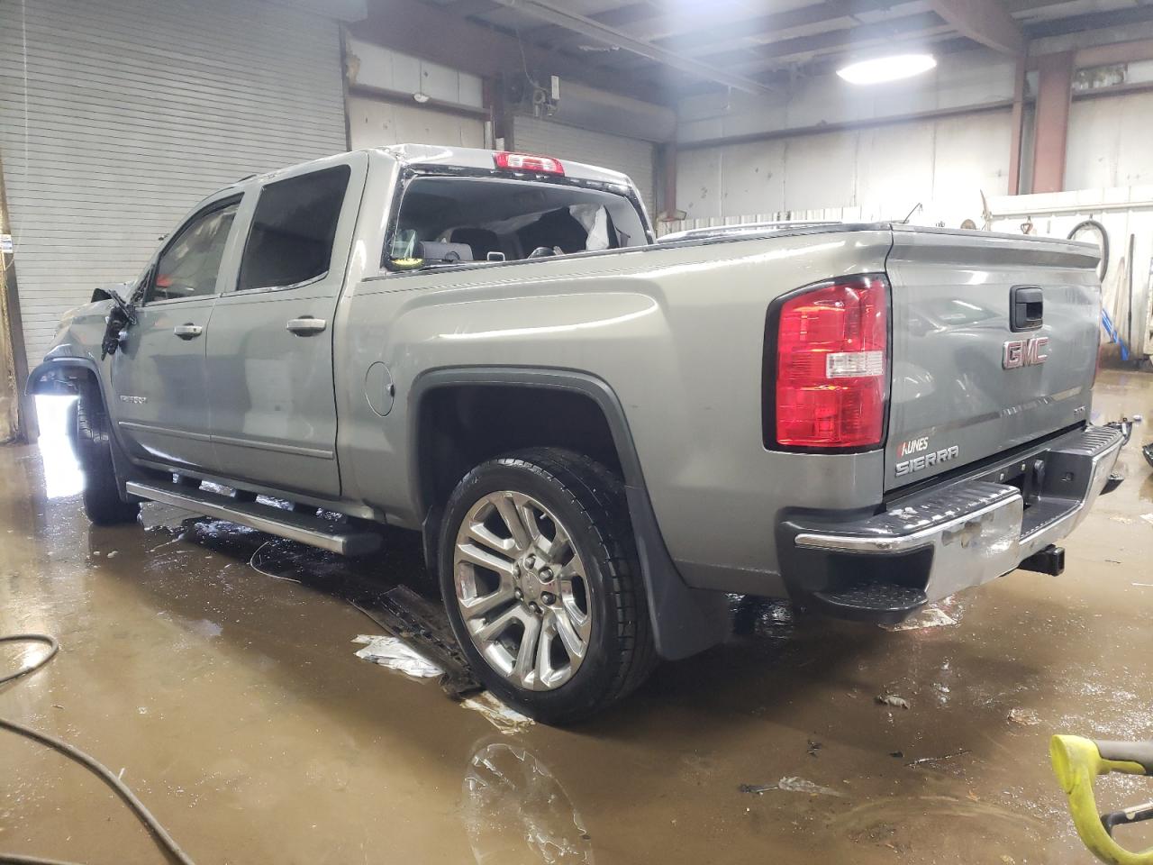 2017 GMC Sierra - Image 2