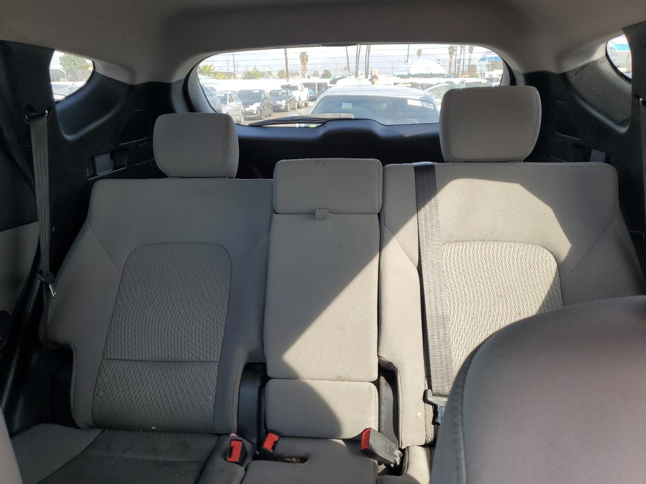 2018 Hyundai Santa Fe - Image 10