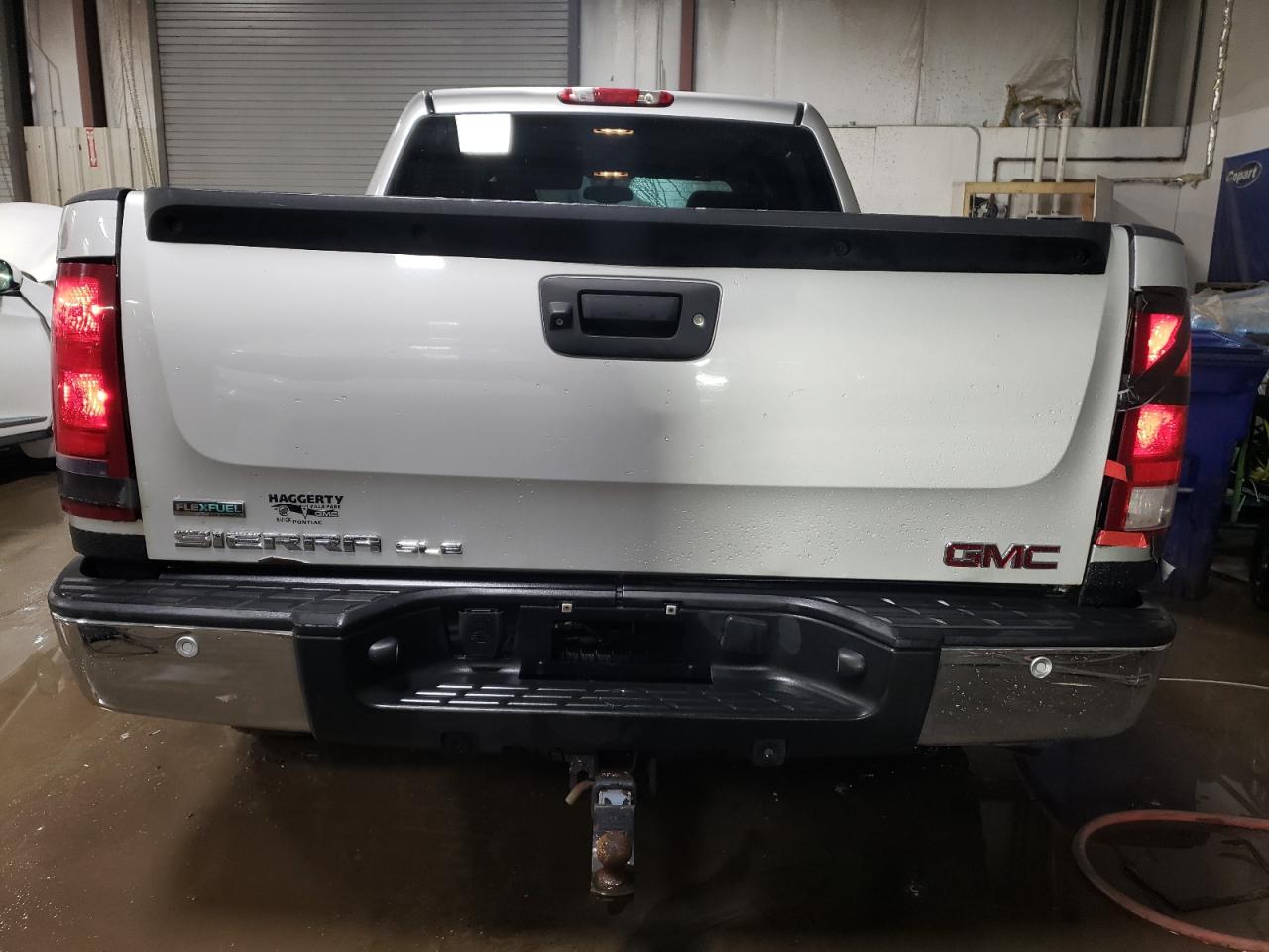2011 GMC Sierra - Image 6