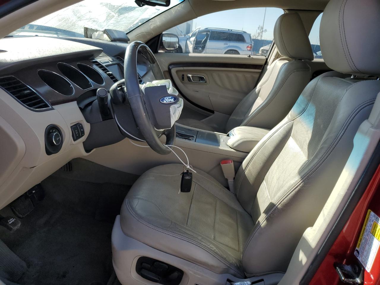 2011 Ford Taurus - Image 7