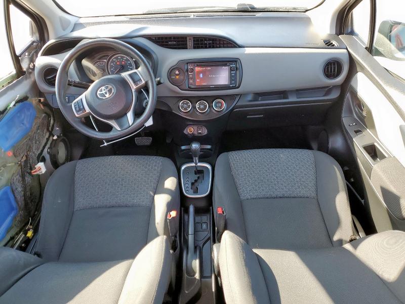  TOYOTA YARIS 2017 Silver