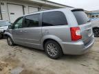 2016 Chrysler Town & Country Touring L продається в Louisville, KY - Front End