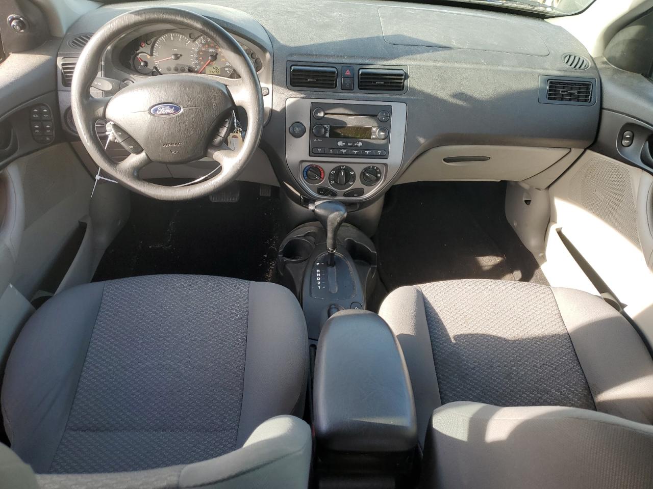 2005 Ford Focus - Image 8
