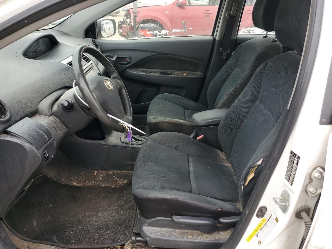 2012 Toyota Yaris - Image 7