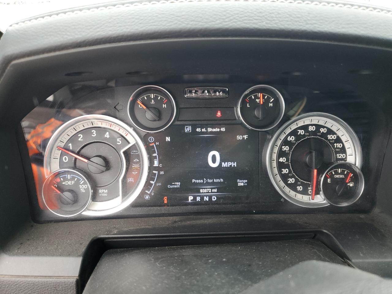 2016 RAM 3500 - Image 9