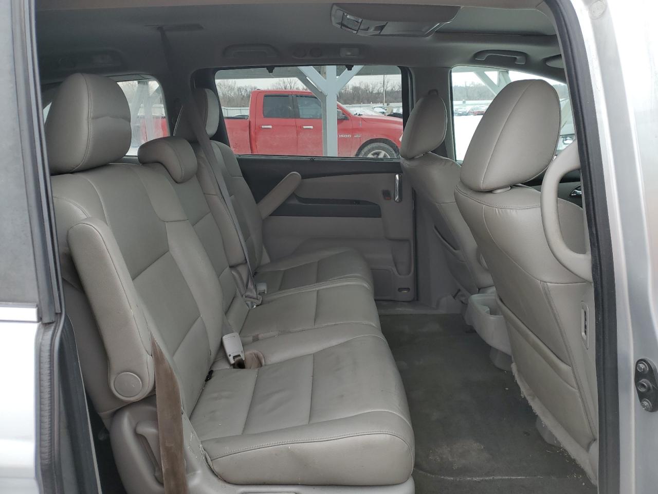2015 Honda Odyssey - Image 12