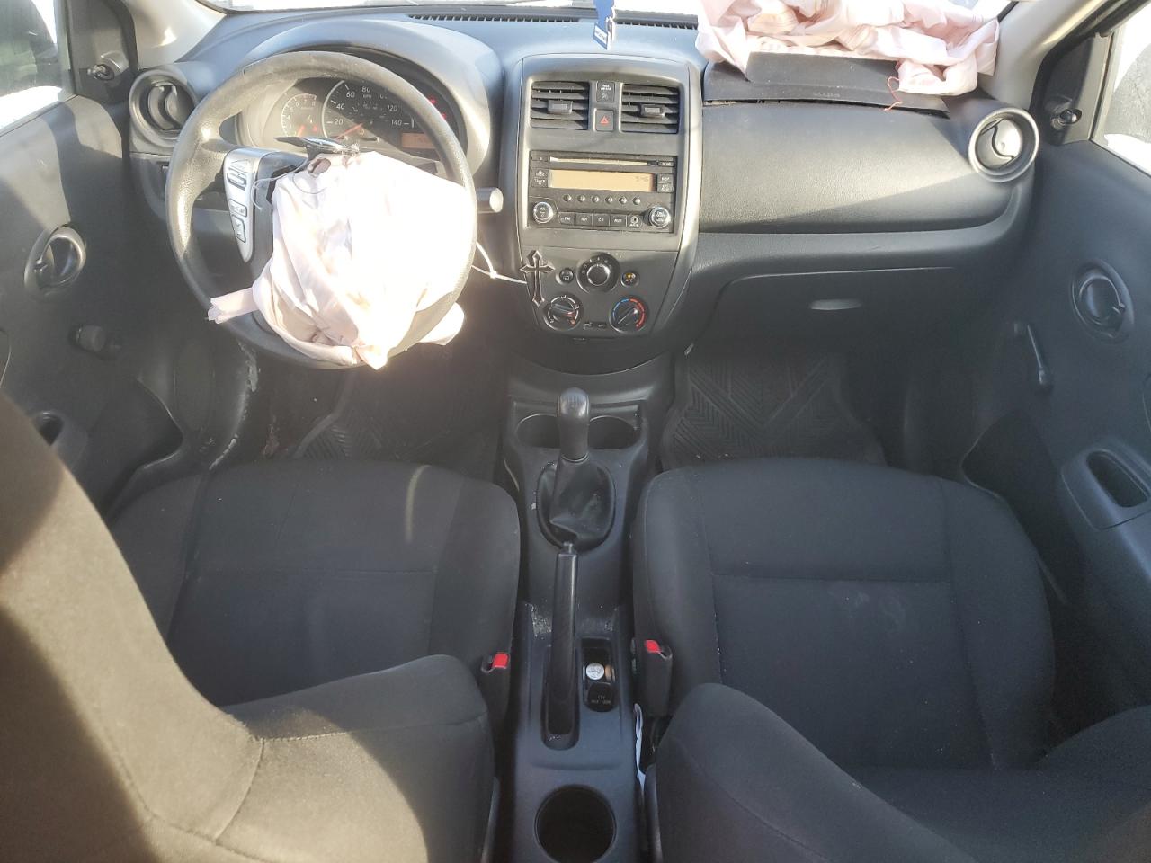 2015 Nissan Versa - Image 8