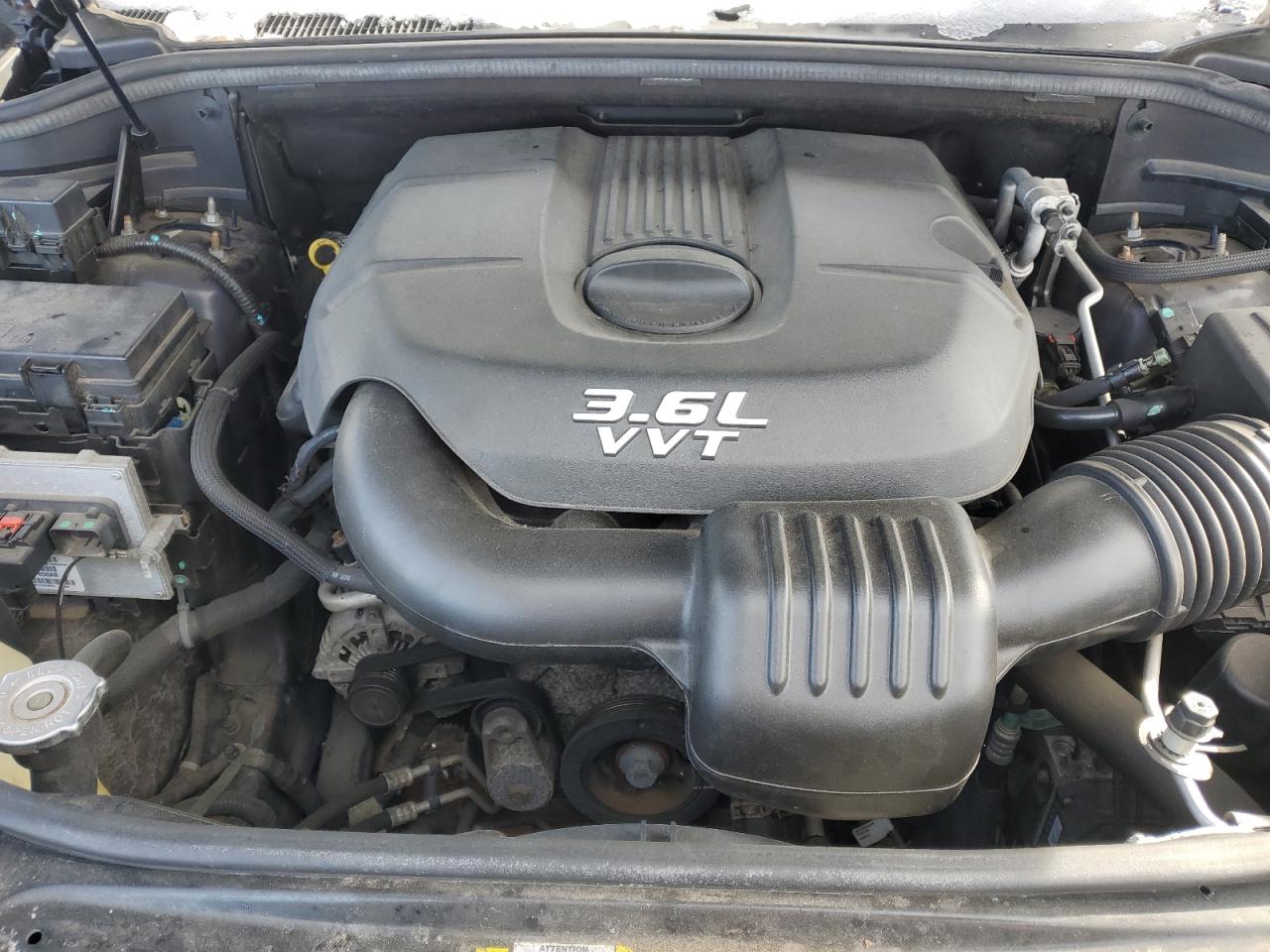 2012 Jeep Grand Cherokee - Image 11