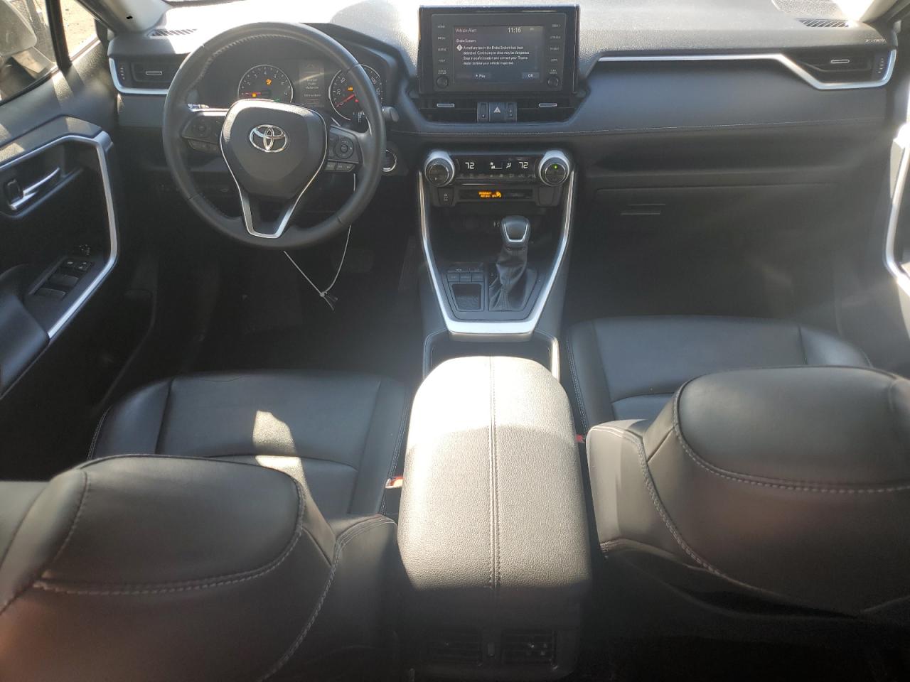 2019 Toyota RAV 4 - Image 8