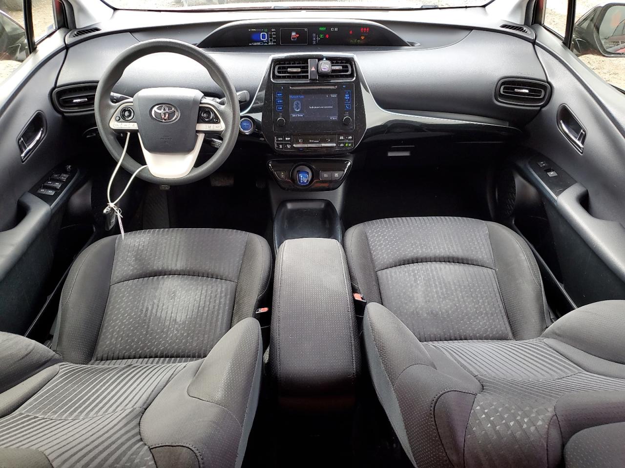 2017 Toyota Prius - Image 8