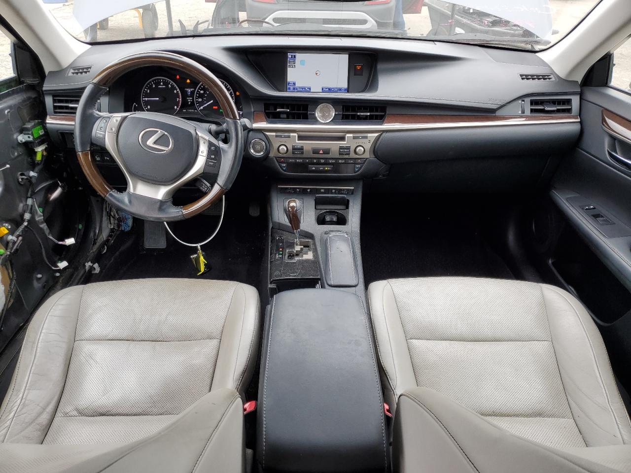 2014 Lexus ES - Image 8