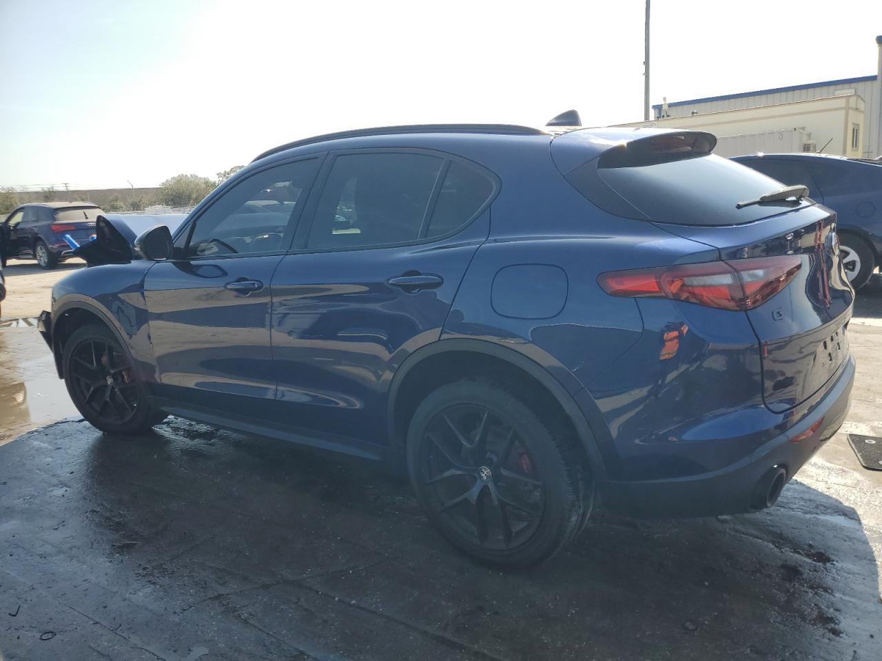 2019 Alfa Romeo Stelvio - Image 2