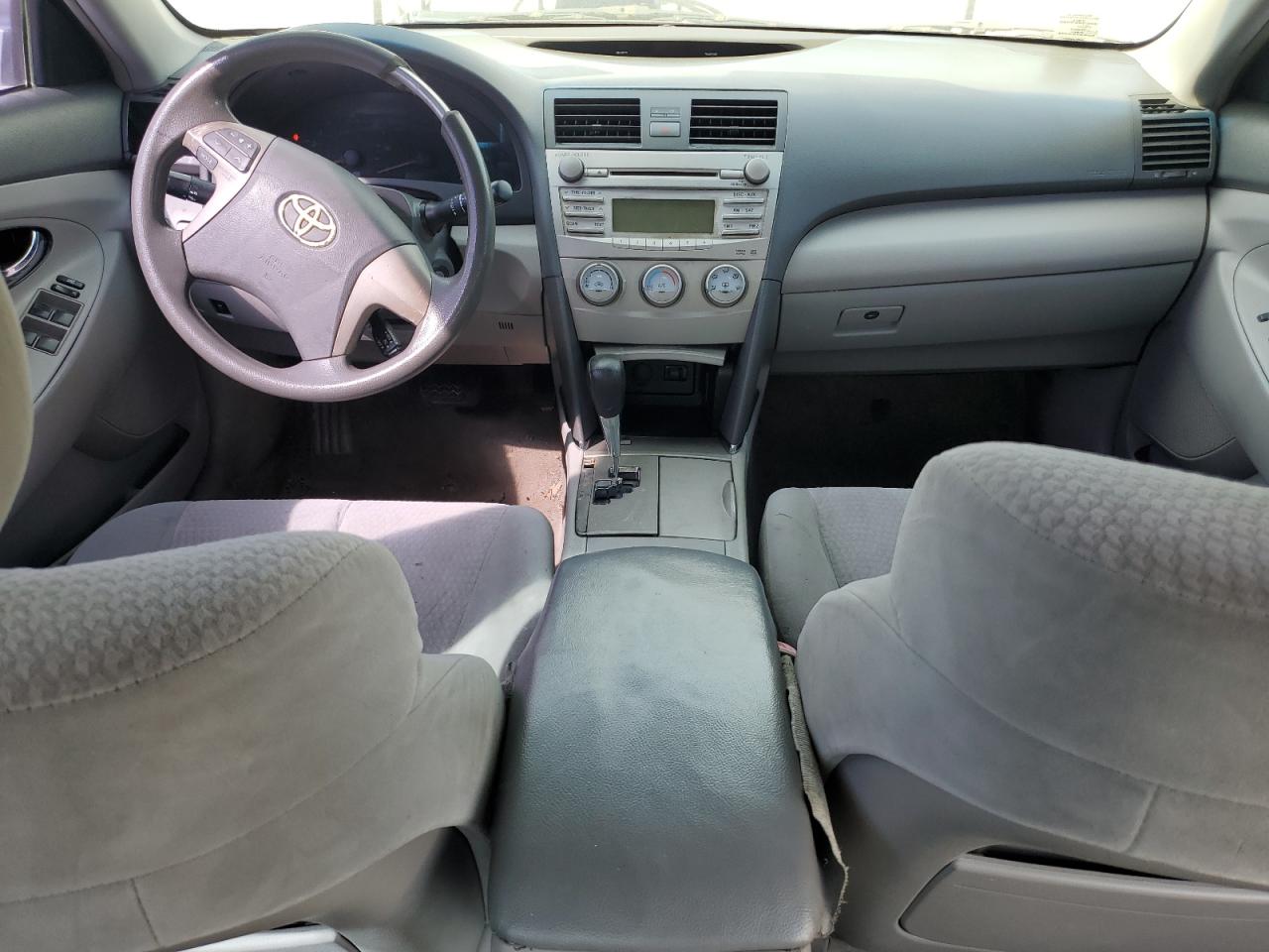 2011 Toyota Camry - Image 8