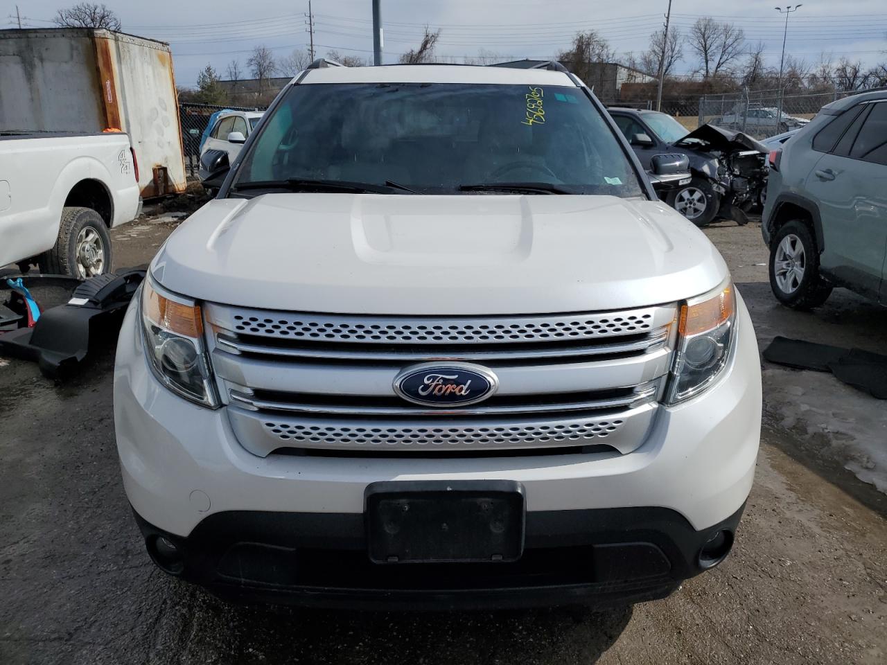 2015 Ford Explorer - Image 5
