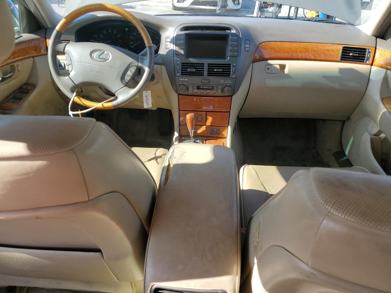 2005 Lexus LS - Image 8