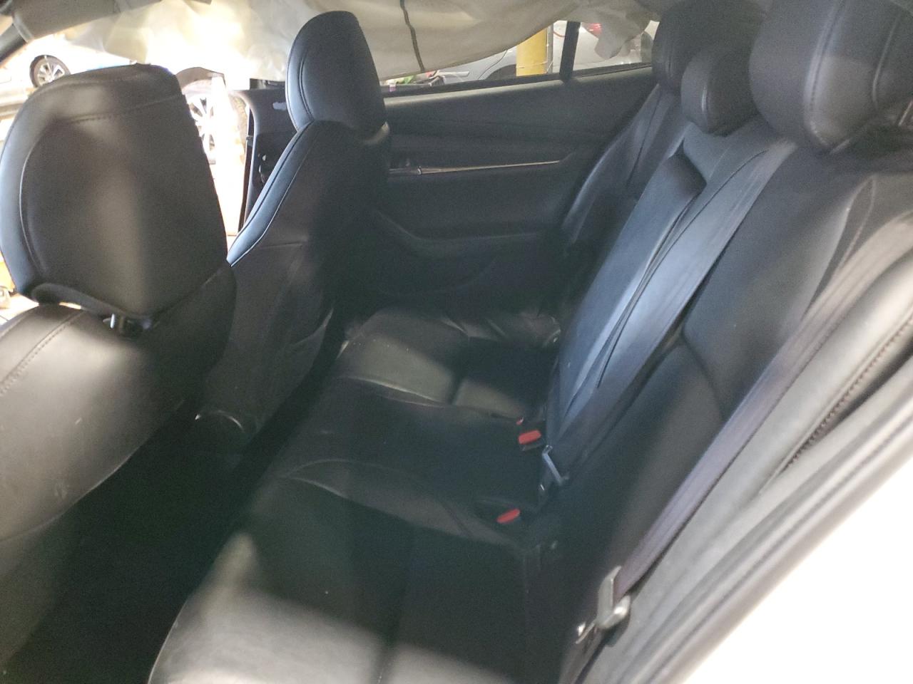 2019 Mazda 3 - Image 10