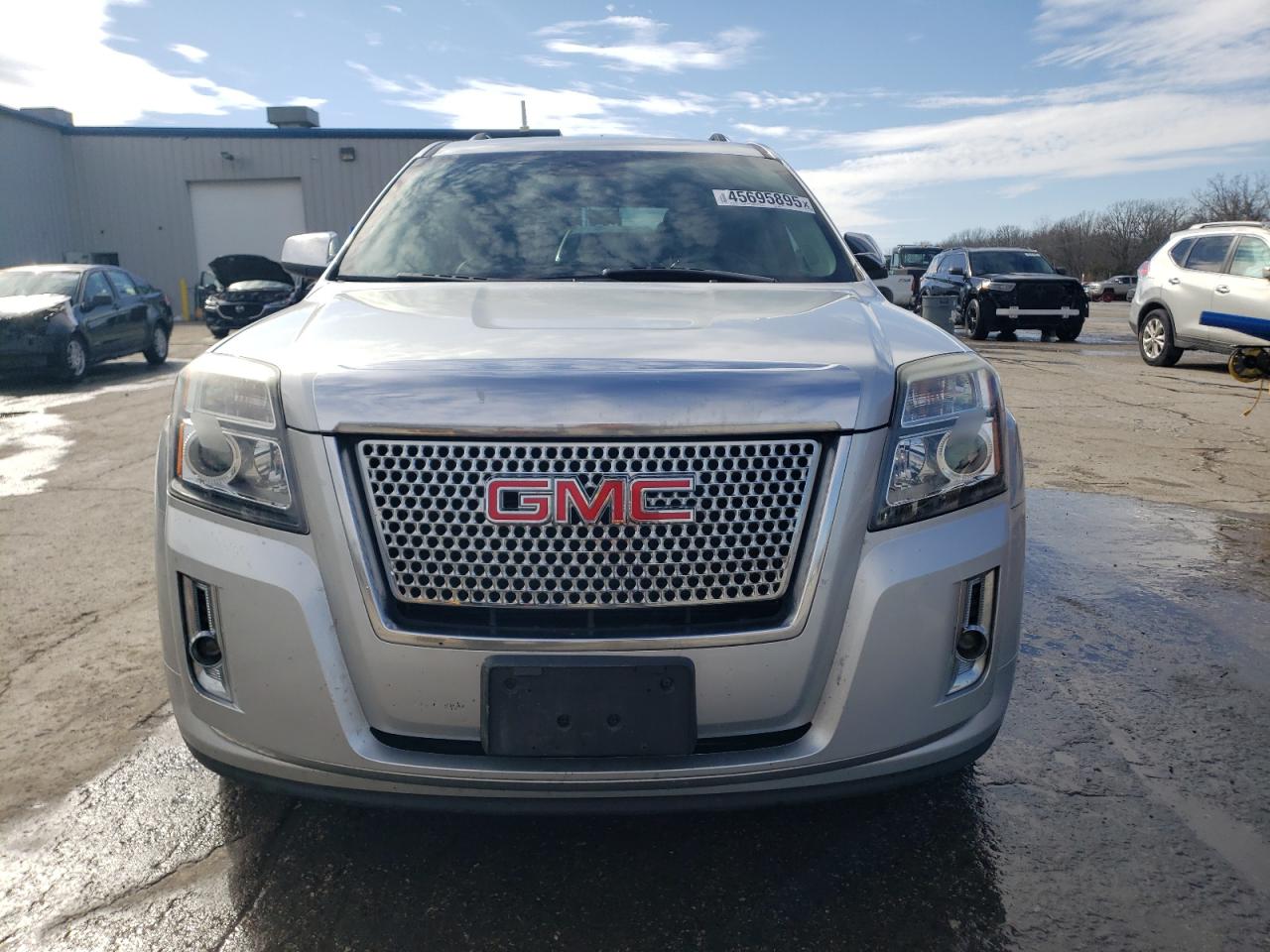 2014 GMC Terrain - Image 5