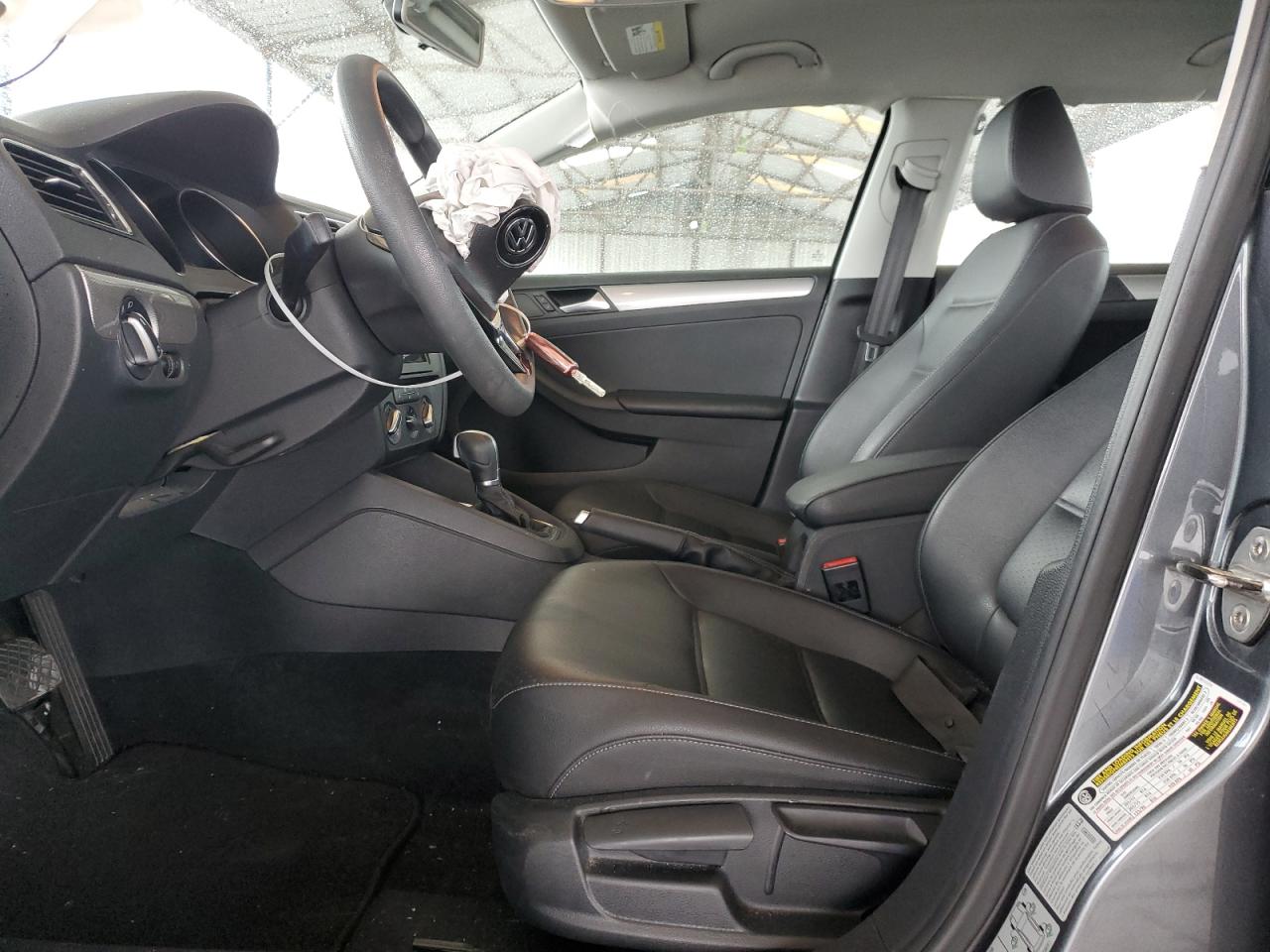 2018 Volkswagen Jetta - Image 7