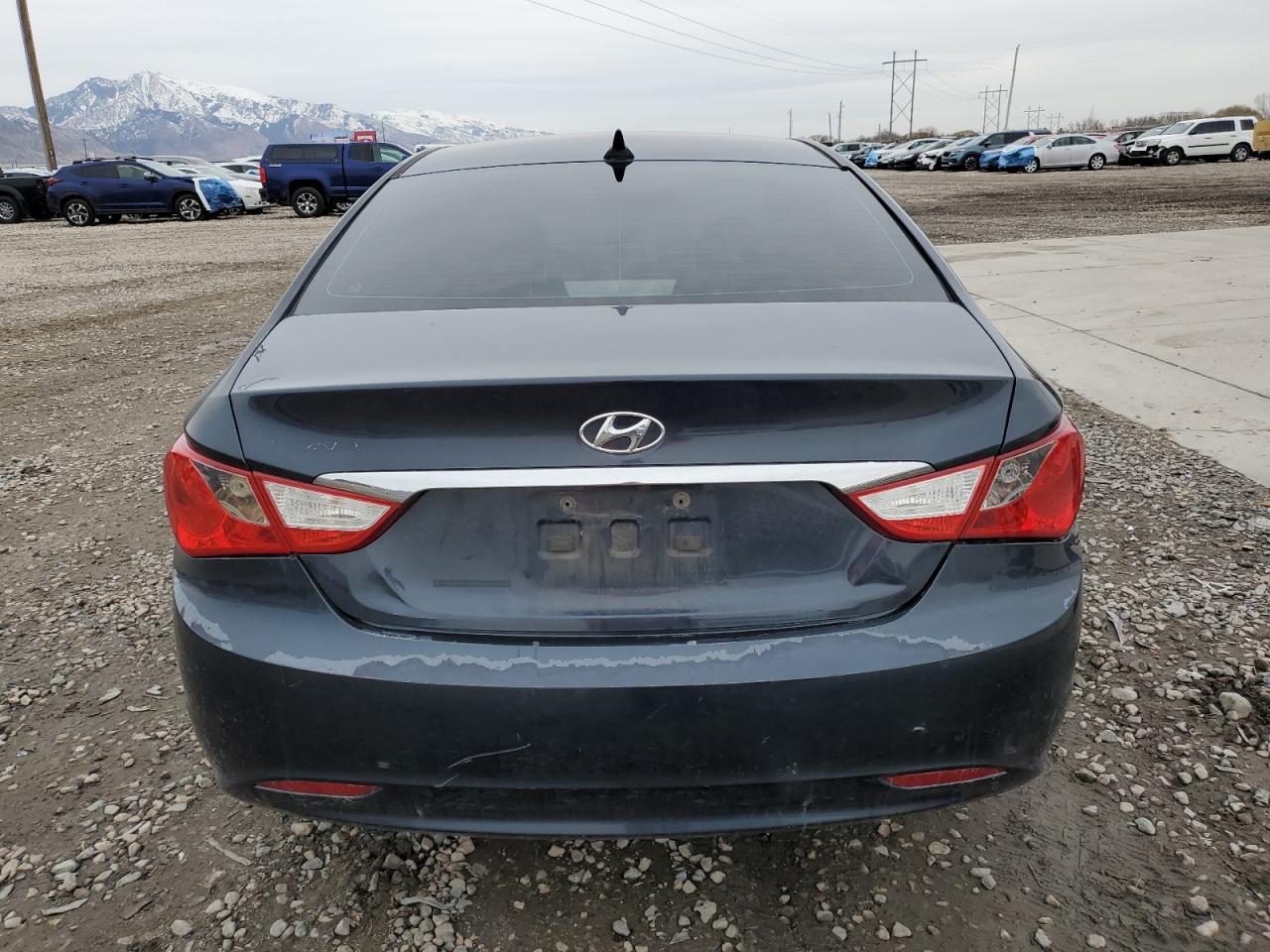 2011 Hyundai Sonata - Image 6