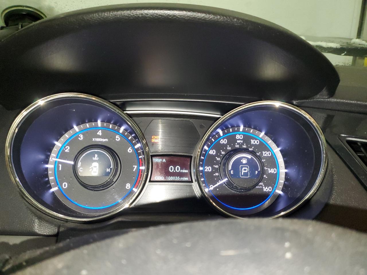 2012 Hyundai Sonata - Image 9