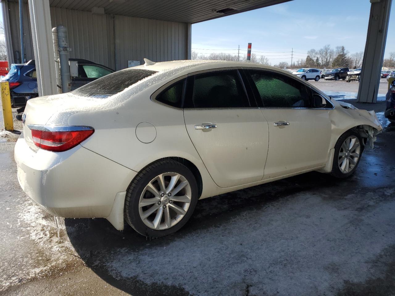 2014 Buick Verano - Image 3