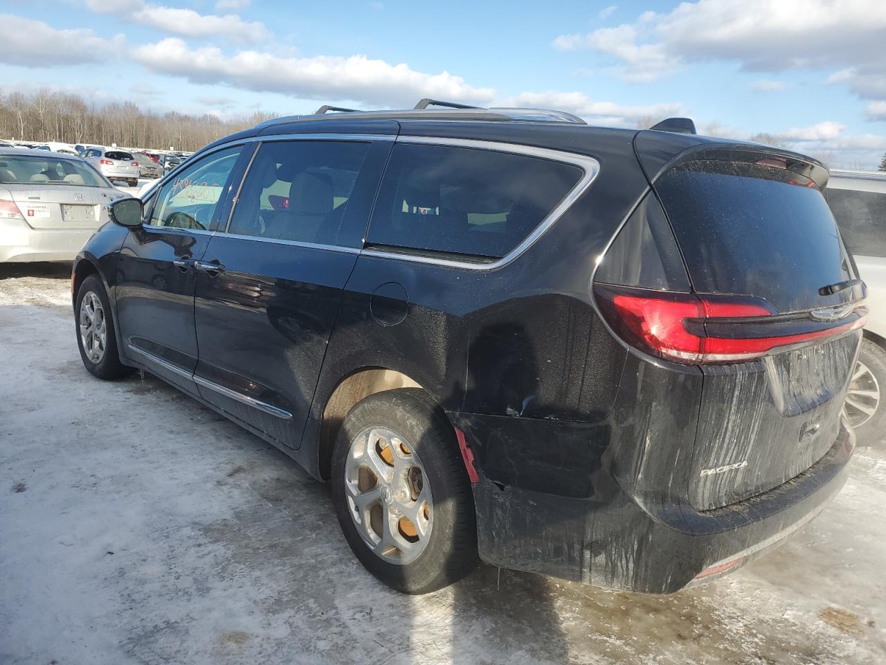 2021 Chrysler Pacifica - Image 2