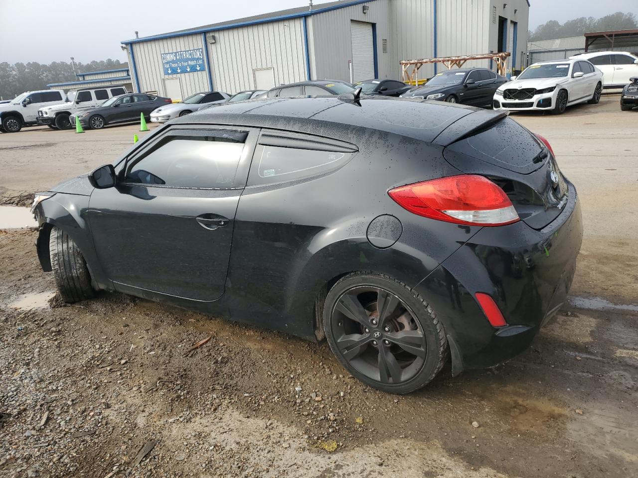 2016 Hyundai Veloster - Image 2