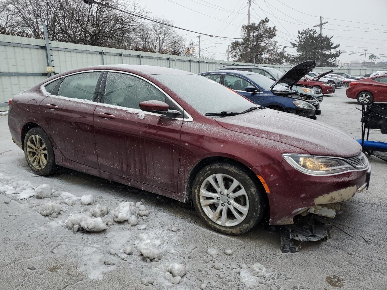 2016 Chrysler 200 - Image 4