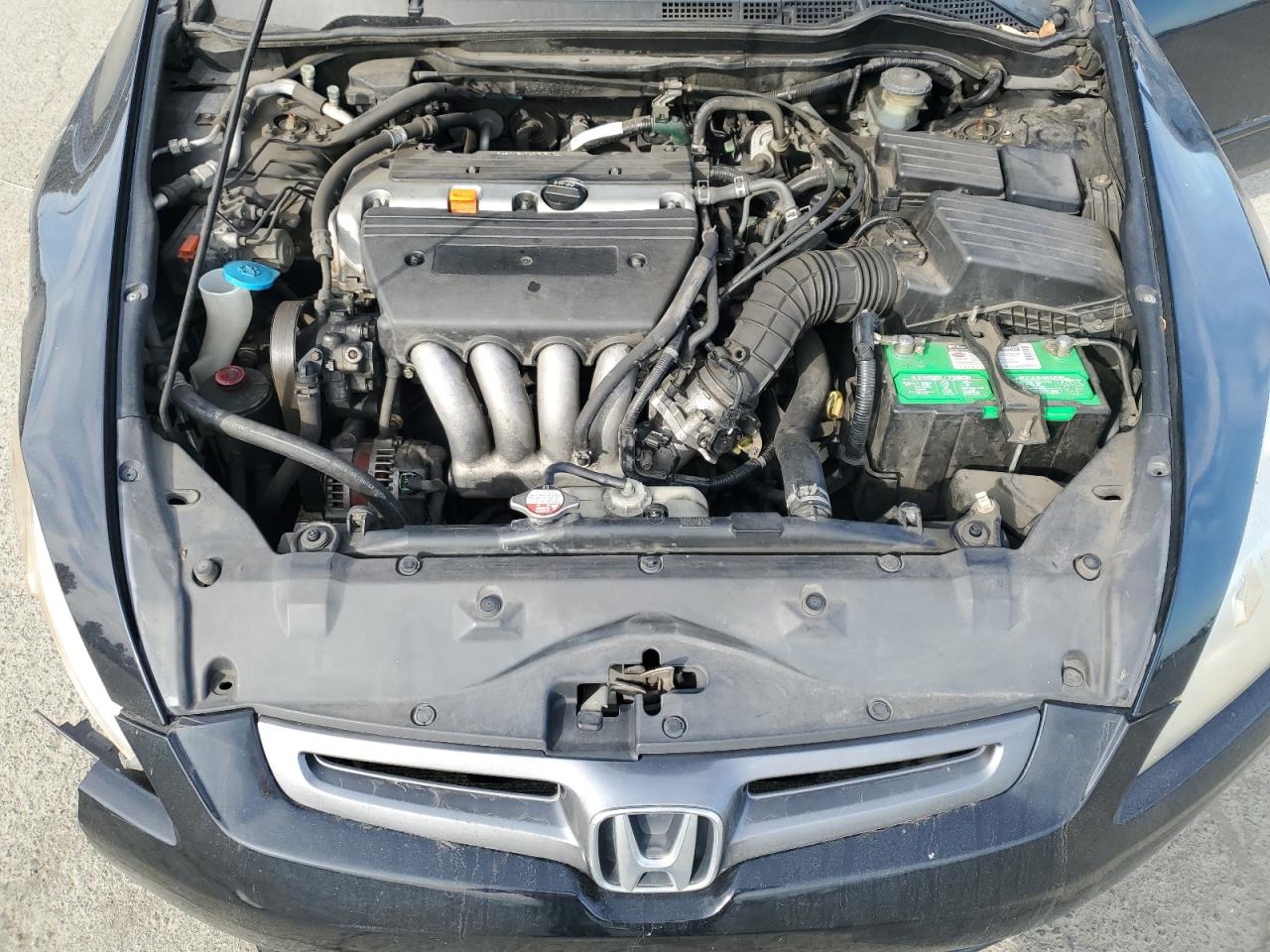 2004 Honda Accord - Image 11