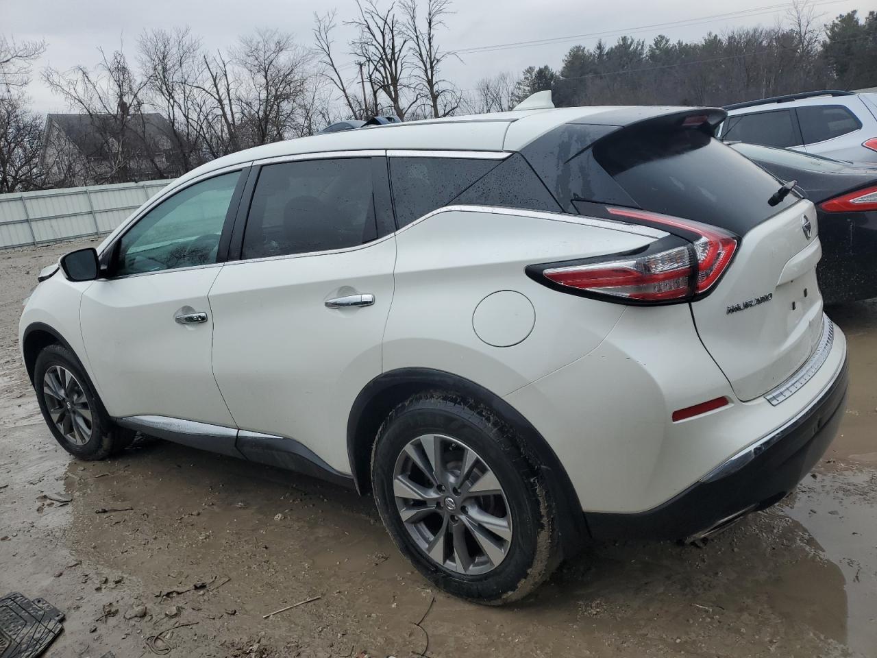 2017 Nissan Murano - Image 2