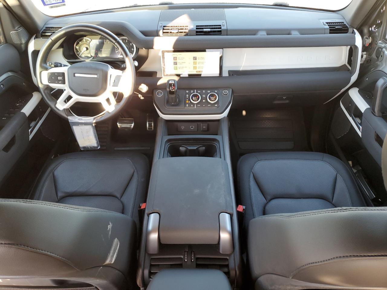 2023 Land Rover Defender - Image 8