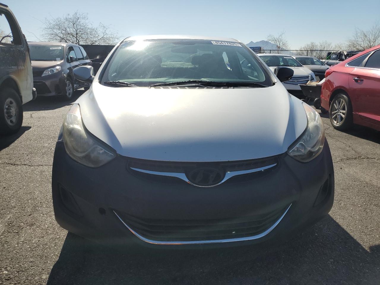 2011 Hyundai Elantra - Image 5